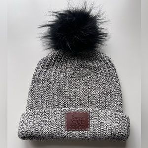 NWOT Love Your Melon Black Speckled Pom Beanie (Black Pom)